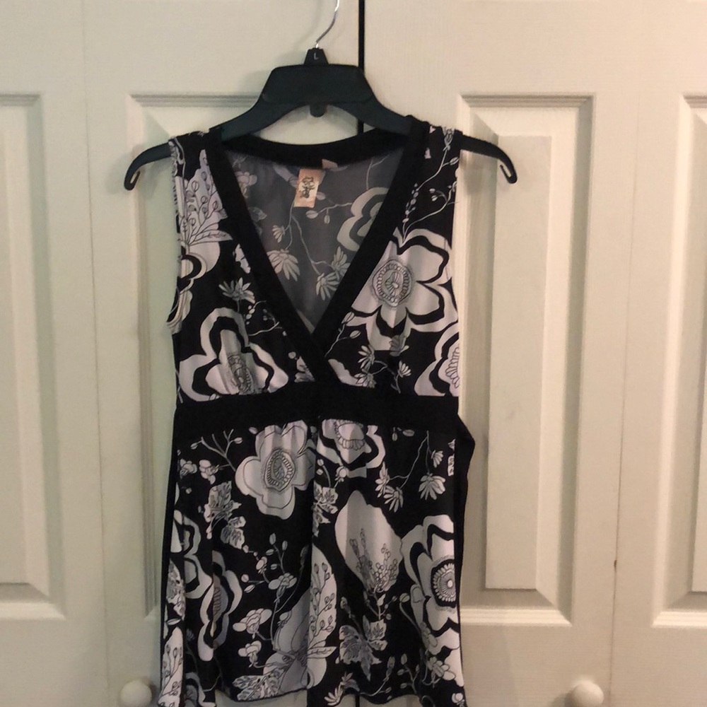 Women’s Maternity Top M